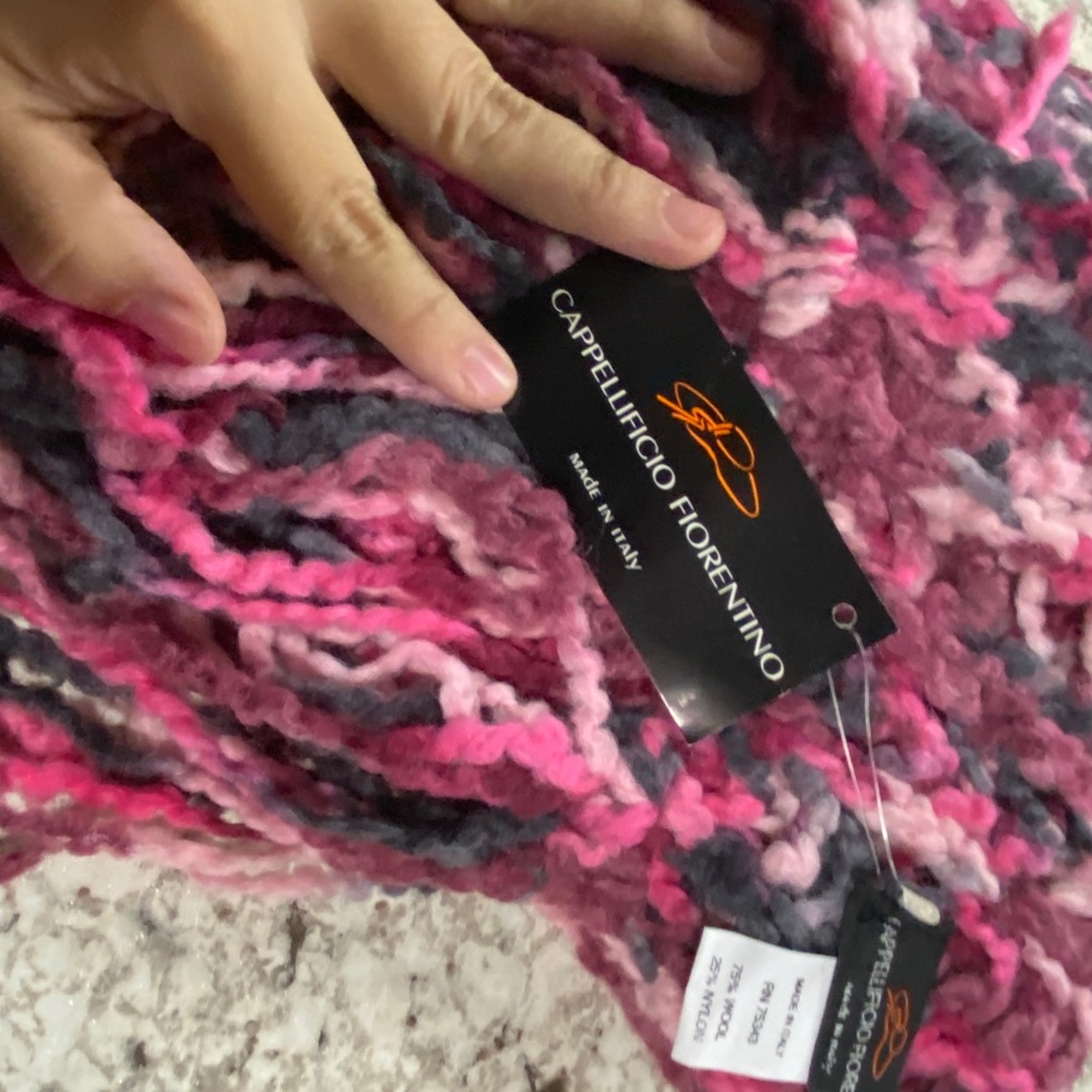 Made in Italy Wool Blend purple Scarf - Picture 7 of 8